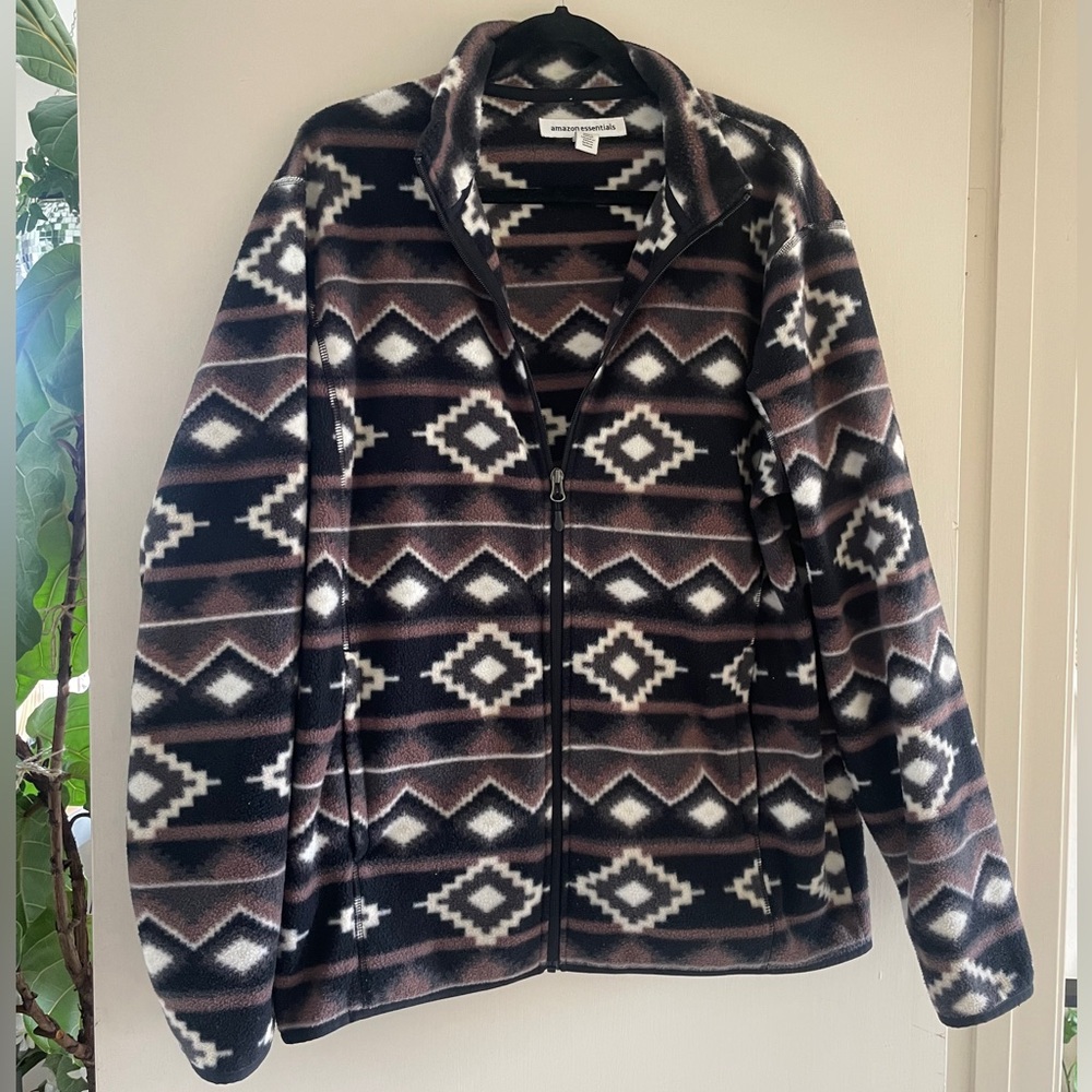 Amazon Essentials Men's Aztec Southwestern Full Zip Polar Fleece Jacket L